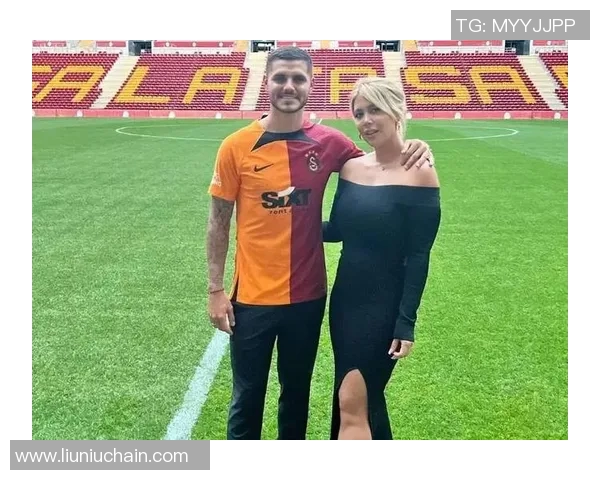 足球巨星的爱情世界：揭秘球星妻子与女友背后的故事